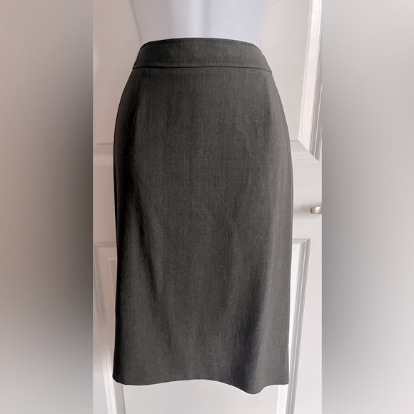 Jaeger Dresses & Skirts - Jaeger Charcoal Grey, Wool-Blend Pencil Skirt, Size 10